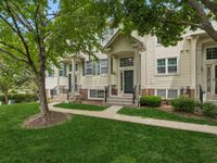 845 Essex Circle, Grayslake, IL 60030 primary photo