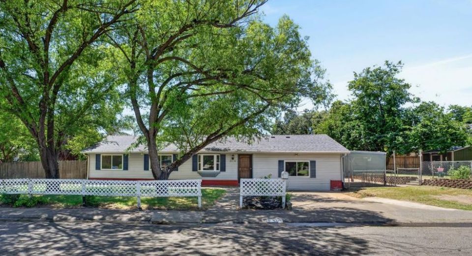 8570 Strong Ave, Orangevale, CA 95662 Photo