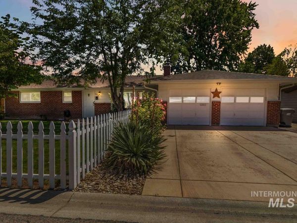 2724 S Meadowbrook Dr., Boise, ID 83705