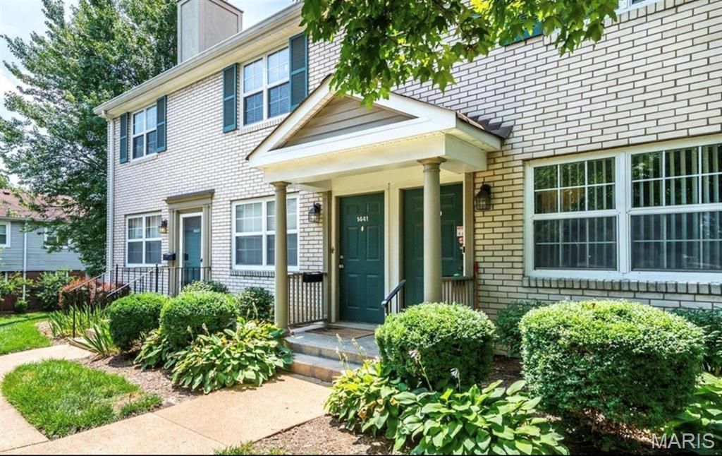 1441 Thrush Place, Saint Louis, MO 63144 Main Photo