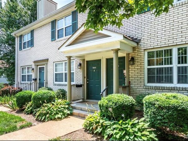 1441 Thrush Place, St Louis, MO 63144