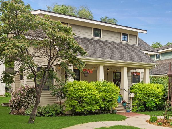 812 NE Main Street , Minneapolis, MN 55413