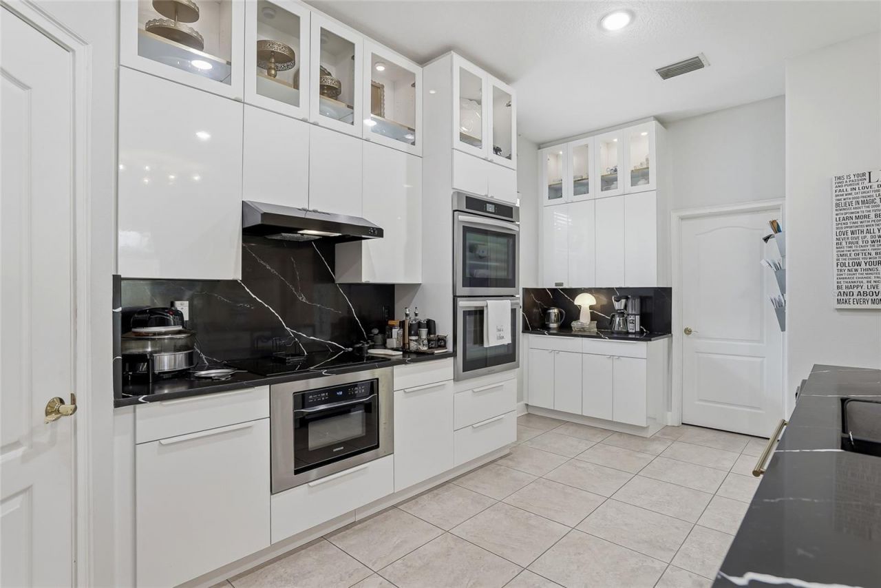 19930 Dolores Ann Court, Lutz, FL 33549 Photo