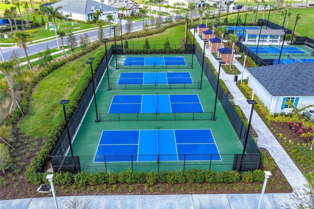 17676 Foxtail Loop, Venice, FL 34293 Photo