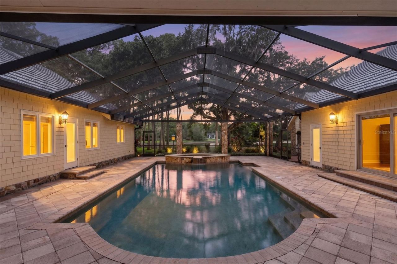 16310 Avila Boulevard, Tampa, FL 33613 Photo