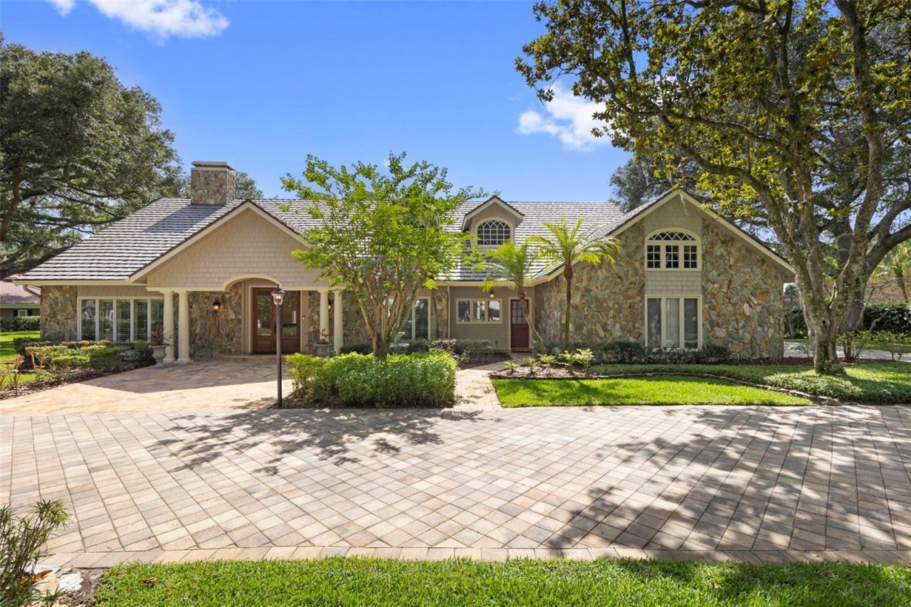16310 Avila Boulevard, Tampa, FL 33613 Photo