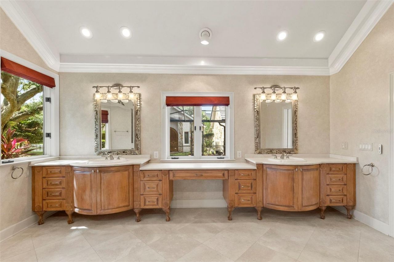 16310 Avila Boulevard, Tampa, FL 33613 Photo
