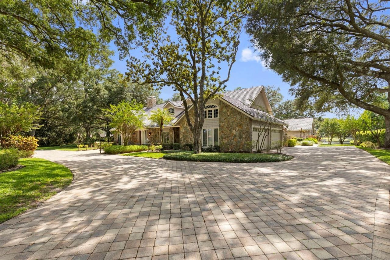 16310 Avila Boulevard, Tampa, FL 33613 Photo