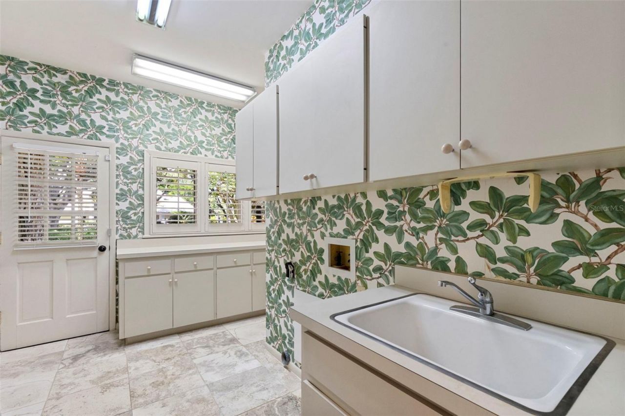 16310 Avila Boulevard, Tampa, FL 33613 Photo