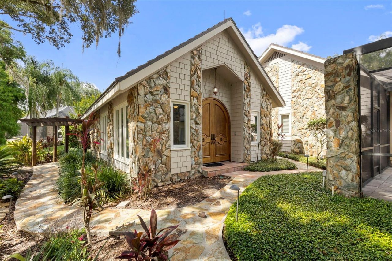 16310 Avila Boulevard, Tampa, FL 33613 Photo