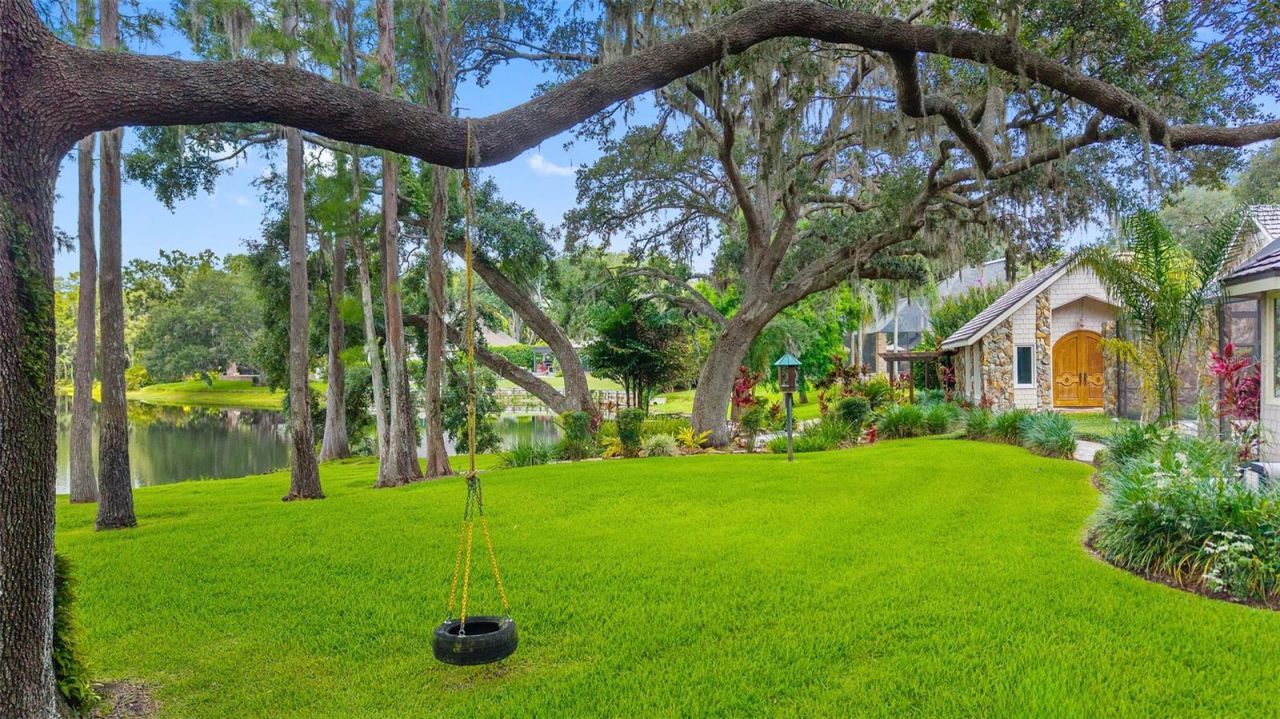 16310 Avila Boulevard, Tampa, FL 33613 Photo