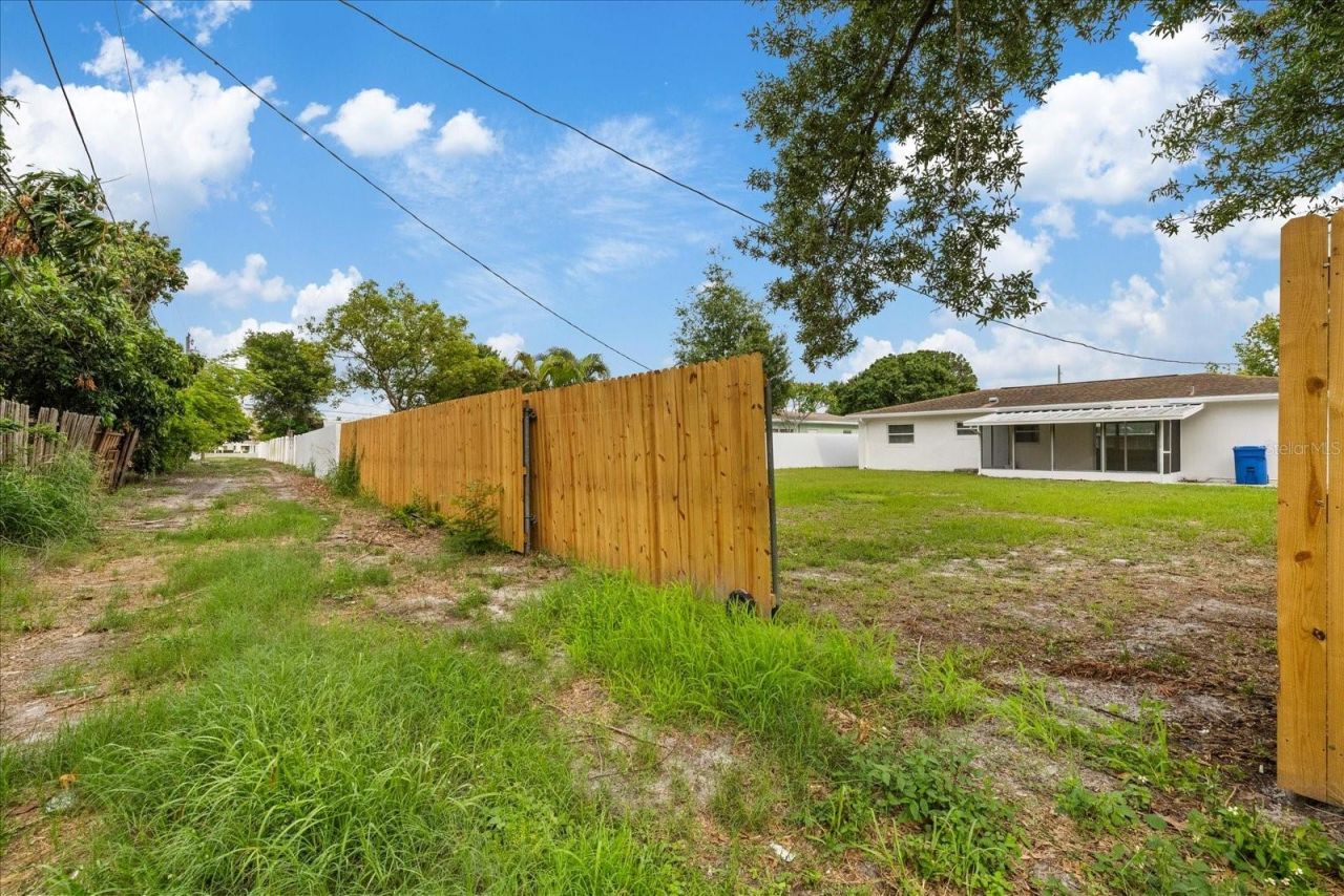 4347 16th Avenue N, Saint Petersburg, FL 33713 Photo