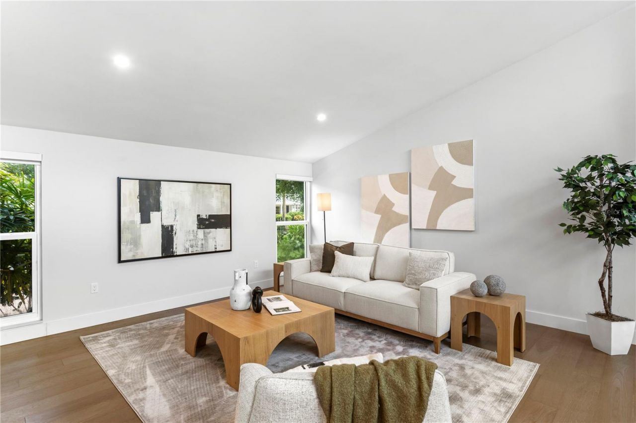 1428 Pine Bay Drive, Sarasota, FL 34231 Photo
