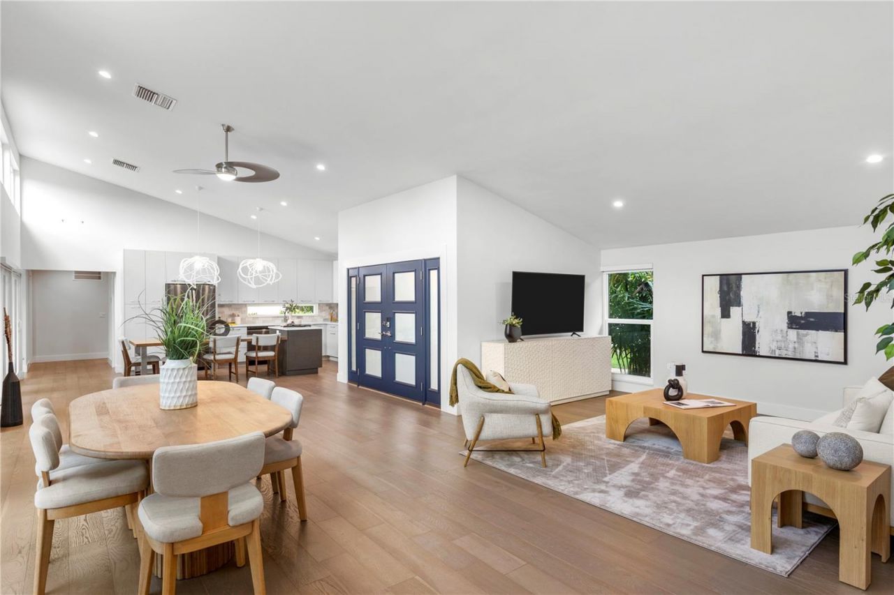 1428 Pine Bay Drive, Sarasota, FL 34231 Photo