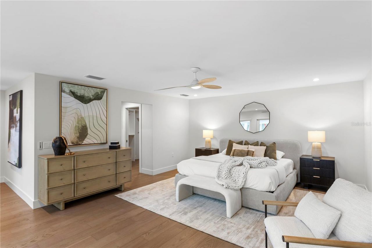 1428 Pine Bay Drive, Sarasota, FL 34231 Photo