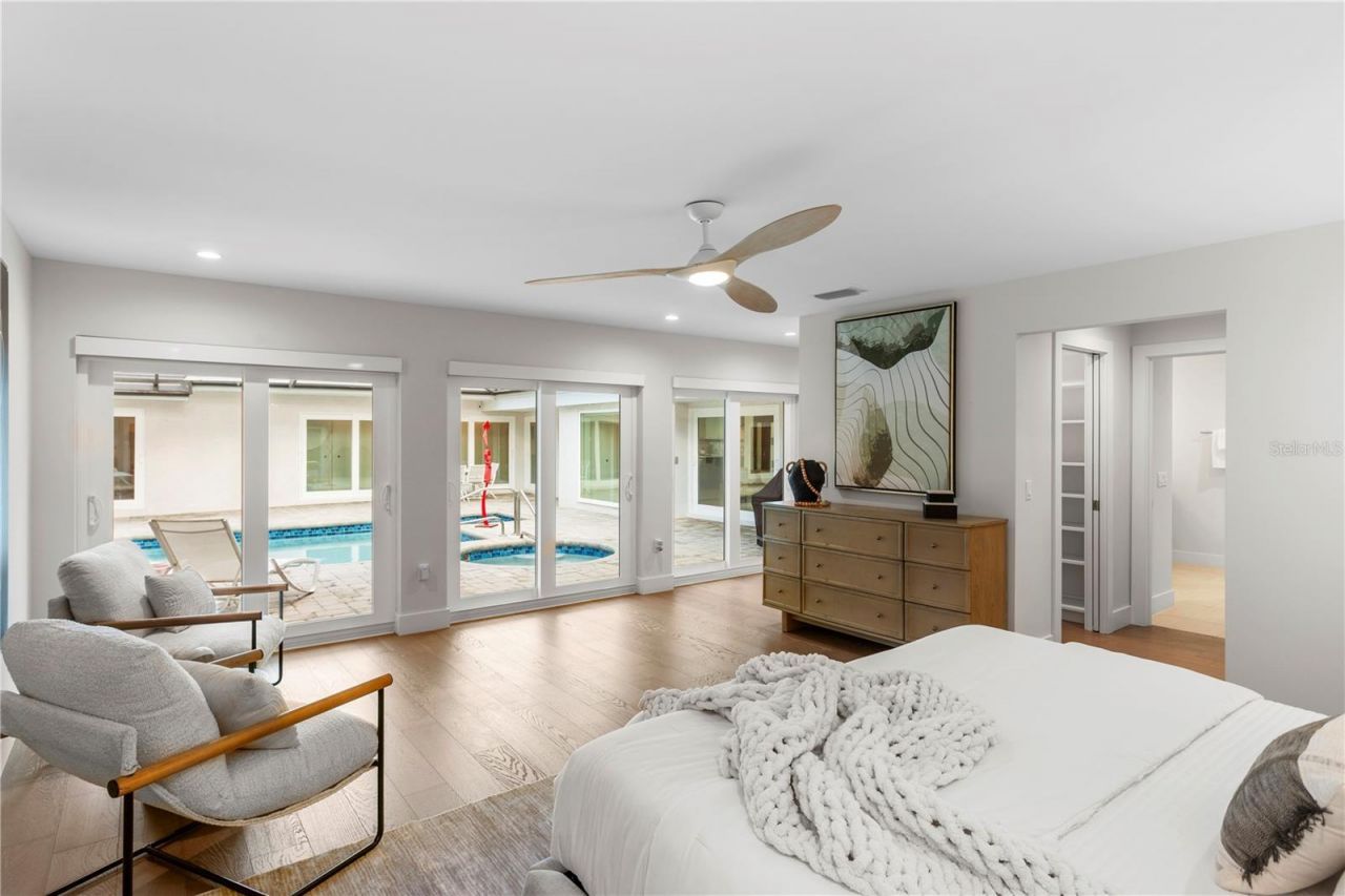 1428 Pine Bay Drive, Sarasota, FL 34231 Photo