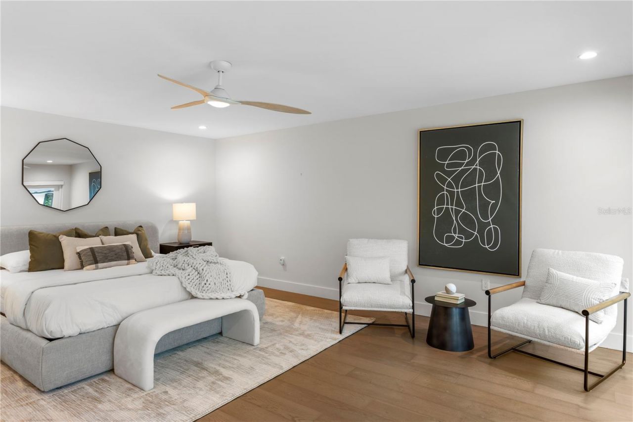 1428 Pine Bay Drive, Sarasota, FL 34231 Photo