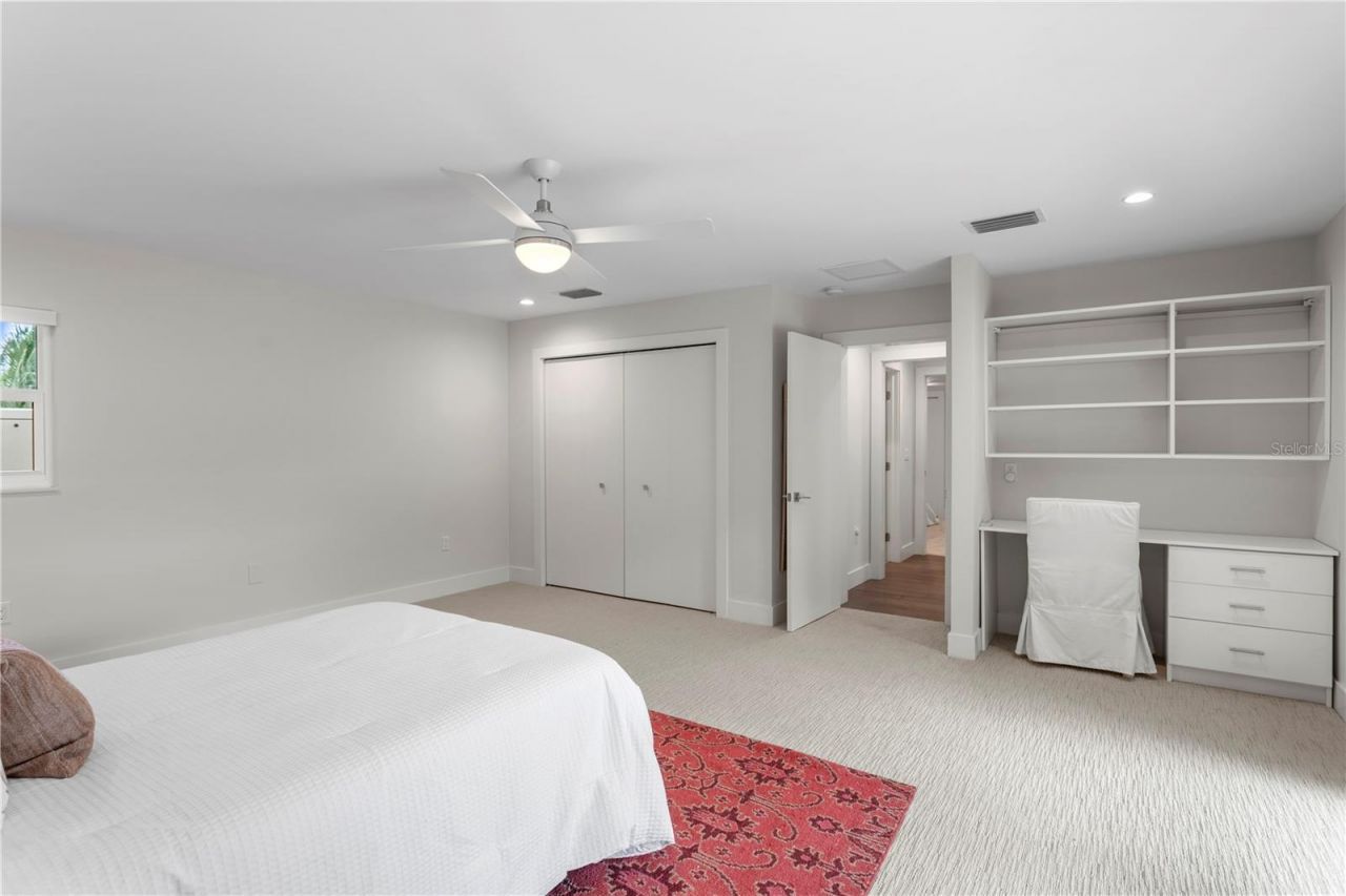 1428 Pine Bay Drive, Sarasota, FL 34231 Photo