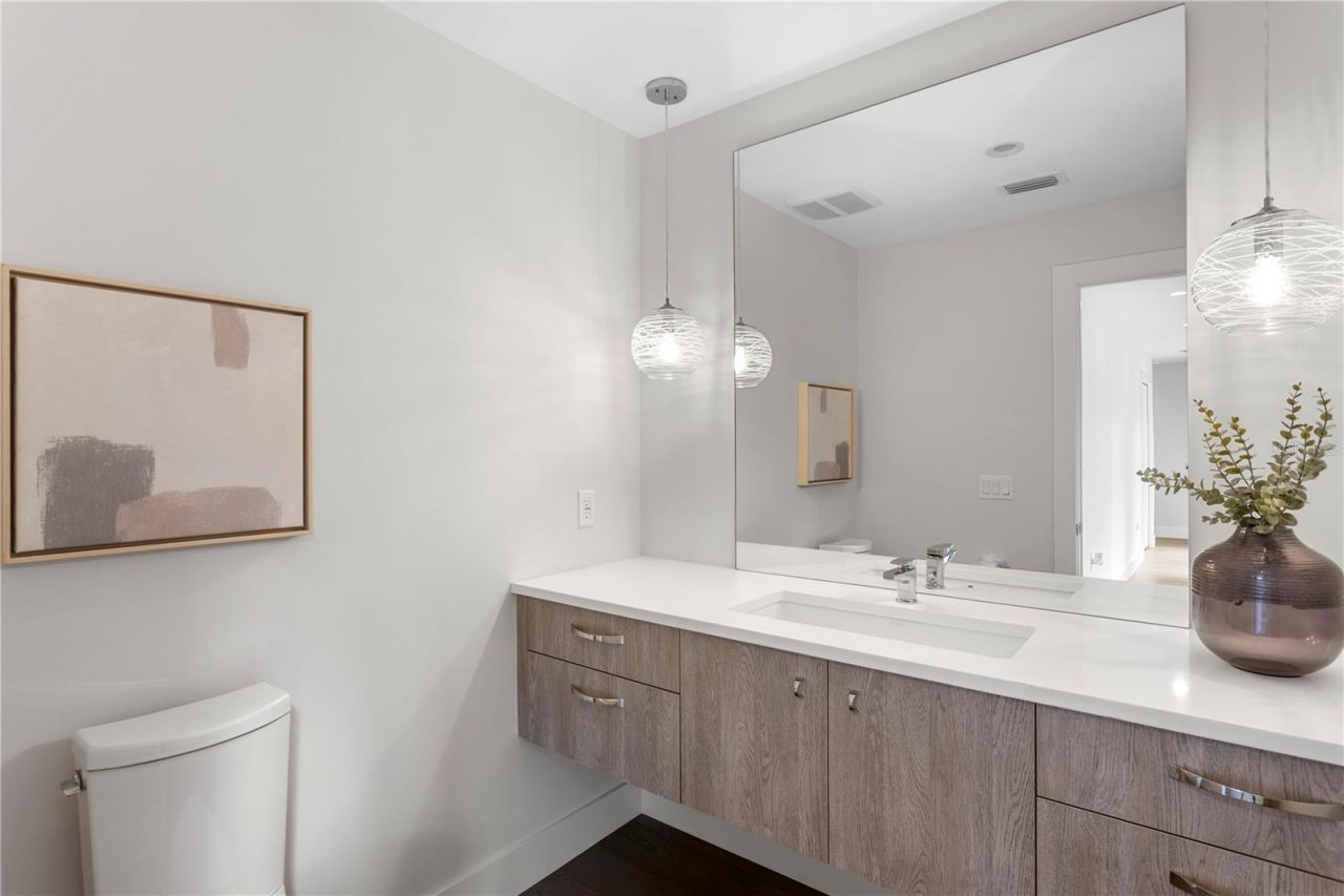 1428 Pine Bay Drive, Sarasota, FL 34231 Photo
