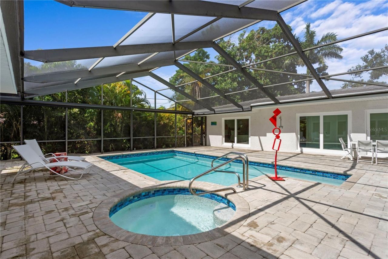 1428 Pine Bay Drive, Sarasota, FL 34231 Photo