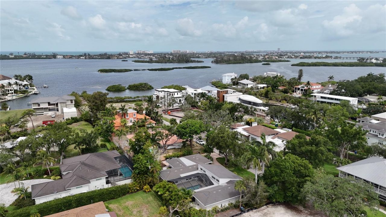 1428 Pine Bay Drive, Sarasota, FL 34231 Photo