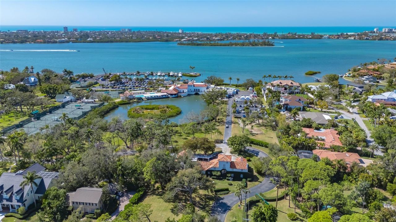 1428 Pine Bay Drive, Sarasota, FL 34231 Photo