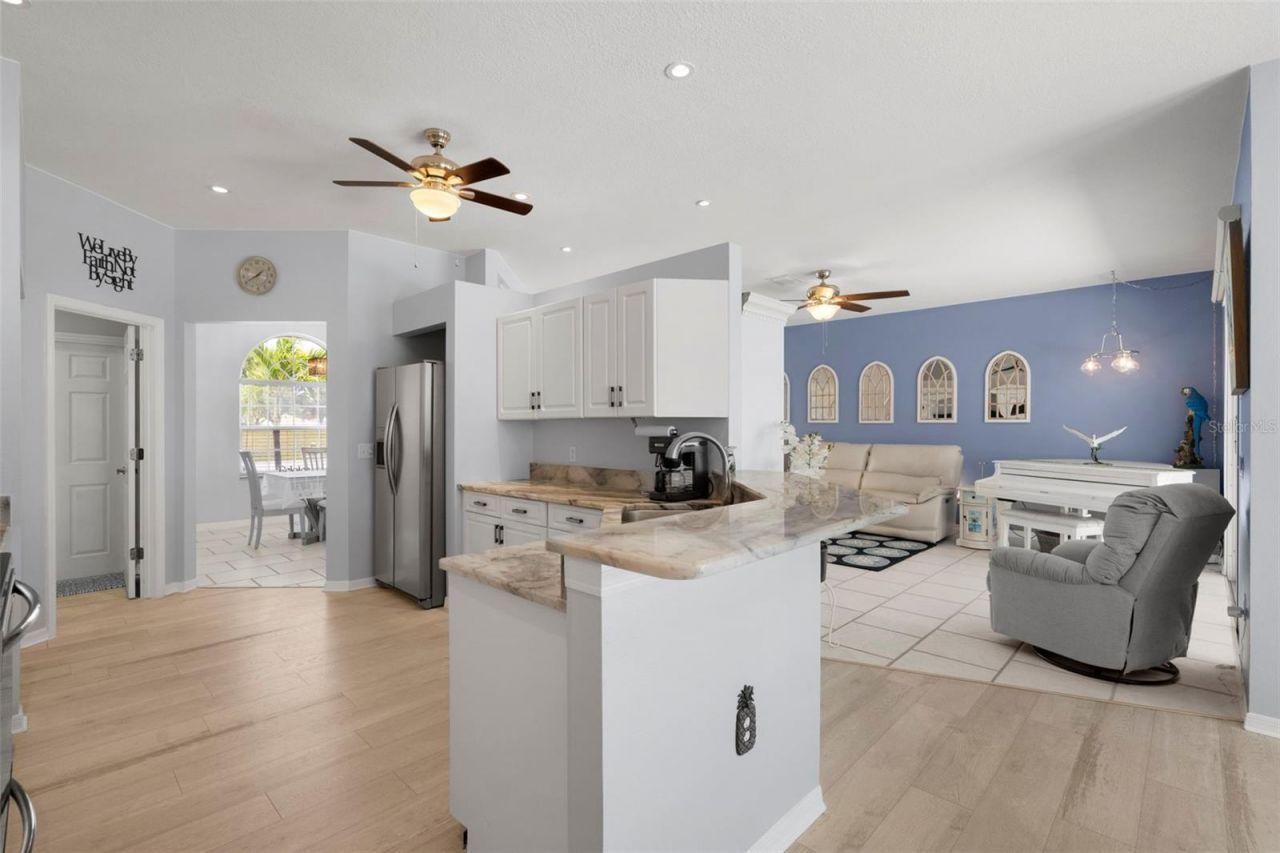 9001 69th Avenue E, Palmetto, FL 34221 Photo