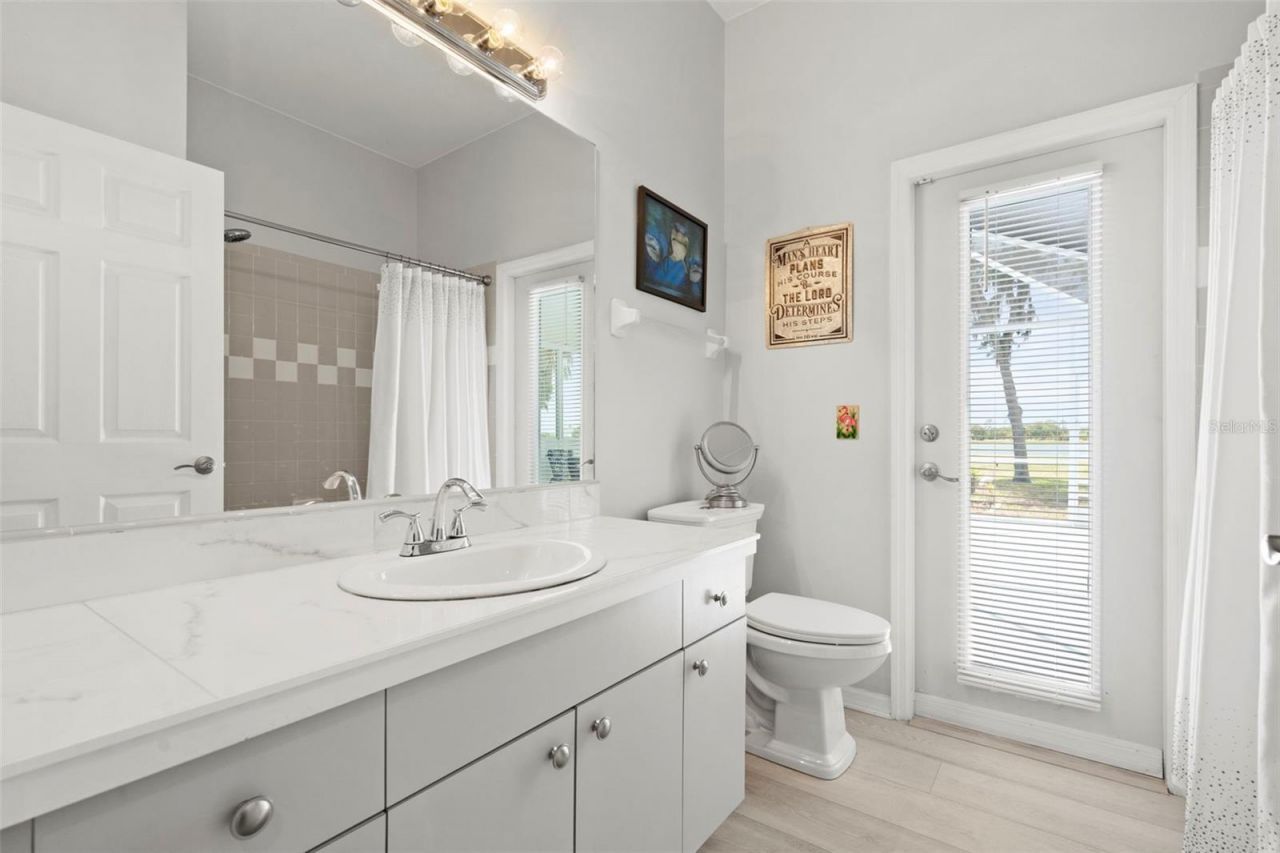 9001 69th Avenue E, Palmetto, FL 34221 Photo