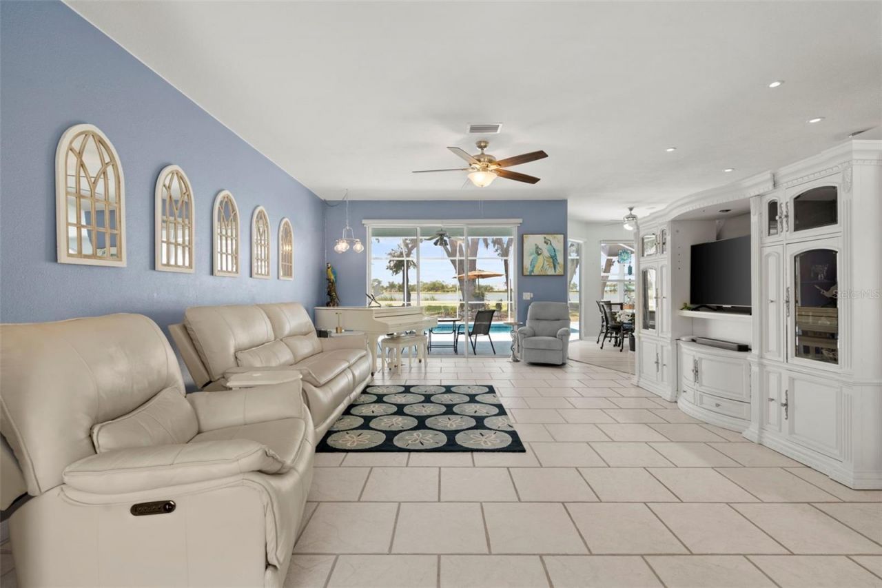 9001 69th Avenue E, Palmetto, FL 34221 Photo