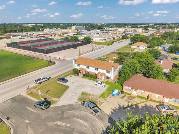501 Esther Circle , Killeen, TX 76543