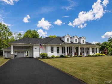 4676 East Lake Road , Cazenovia, NY 13035