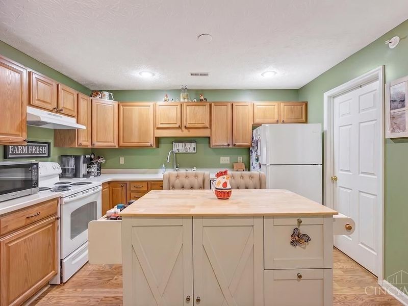 4921 N Arbor Woods Court, Unit 202, Green Township, OH 45248 Photo 10