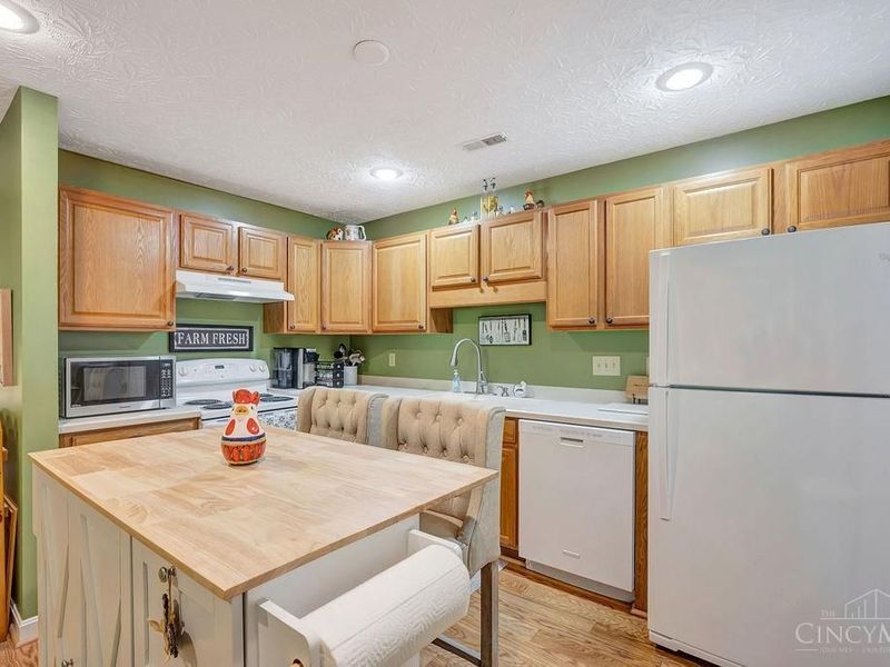 4921 N Arbor Woods Court, Unit 202, Green Township, OH 45248 Photo 8