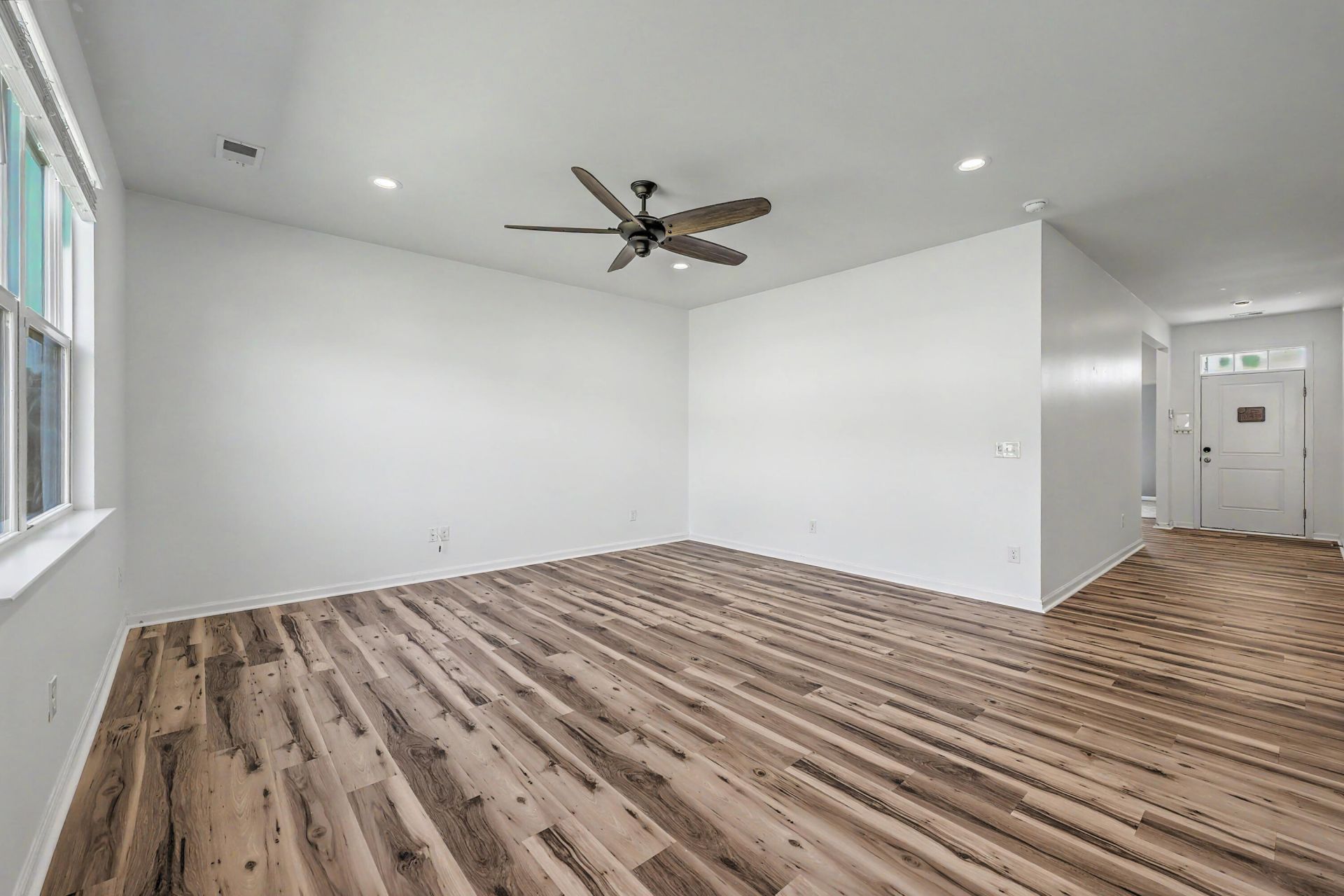 107 Sarcoxie Road Photo 10