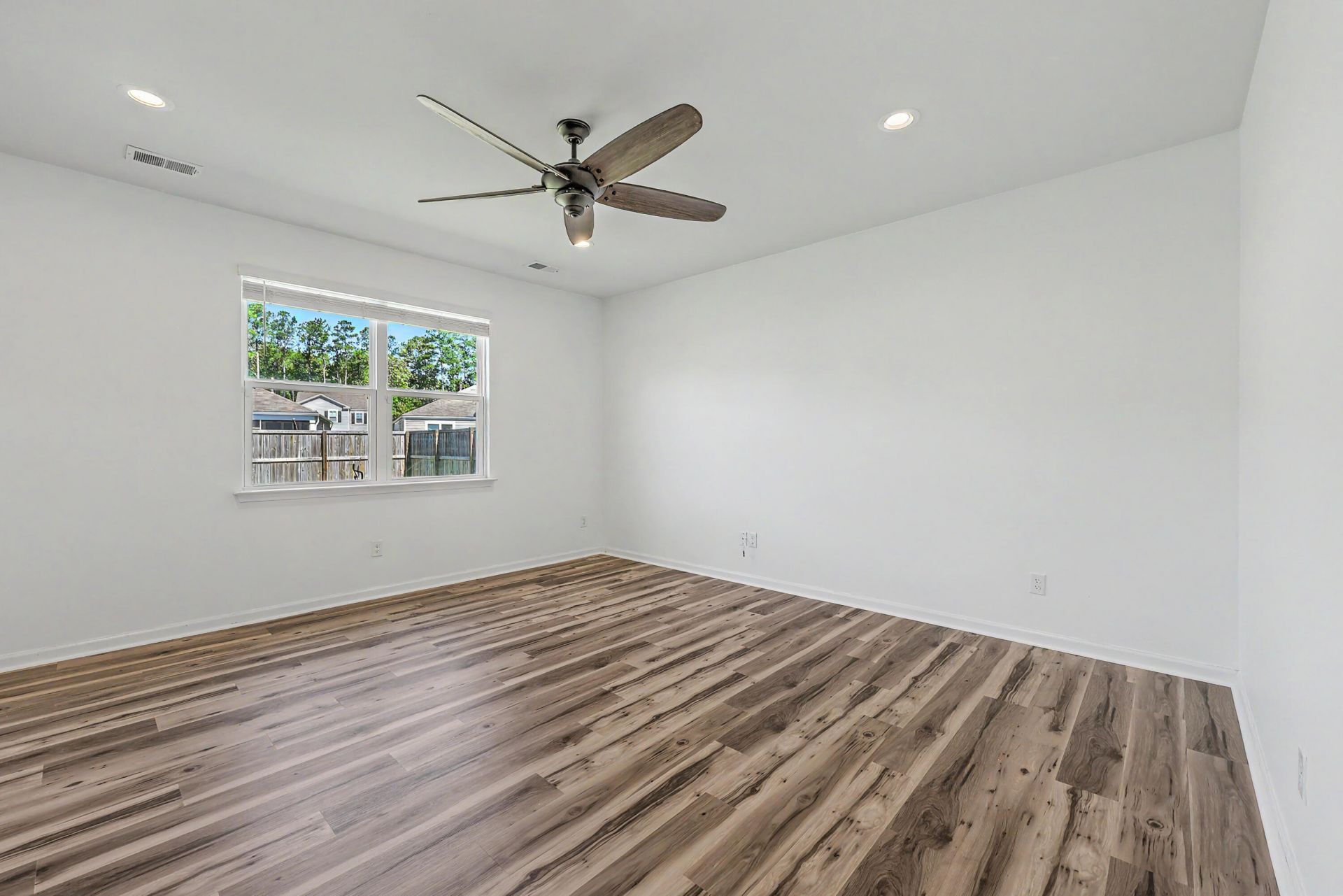 107 Sarcoxie Road Photo 10