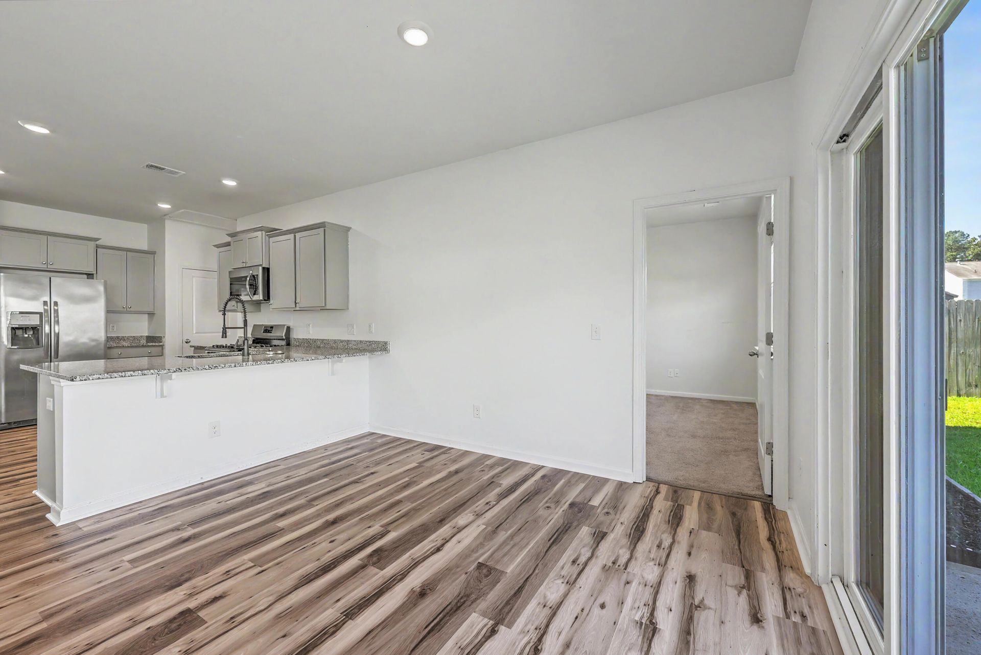 107 Sarcoxie Road Photo 14