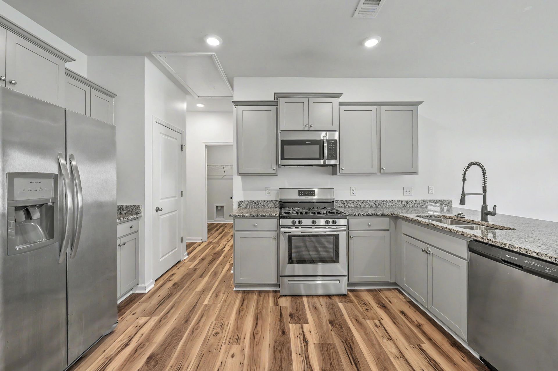 107 Sarcoxie Road Photo 5