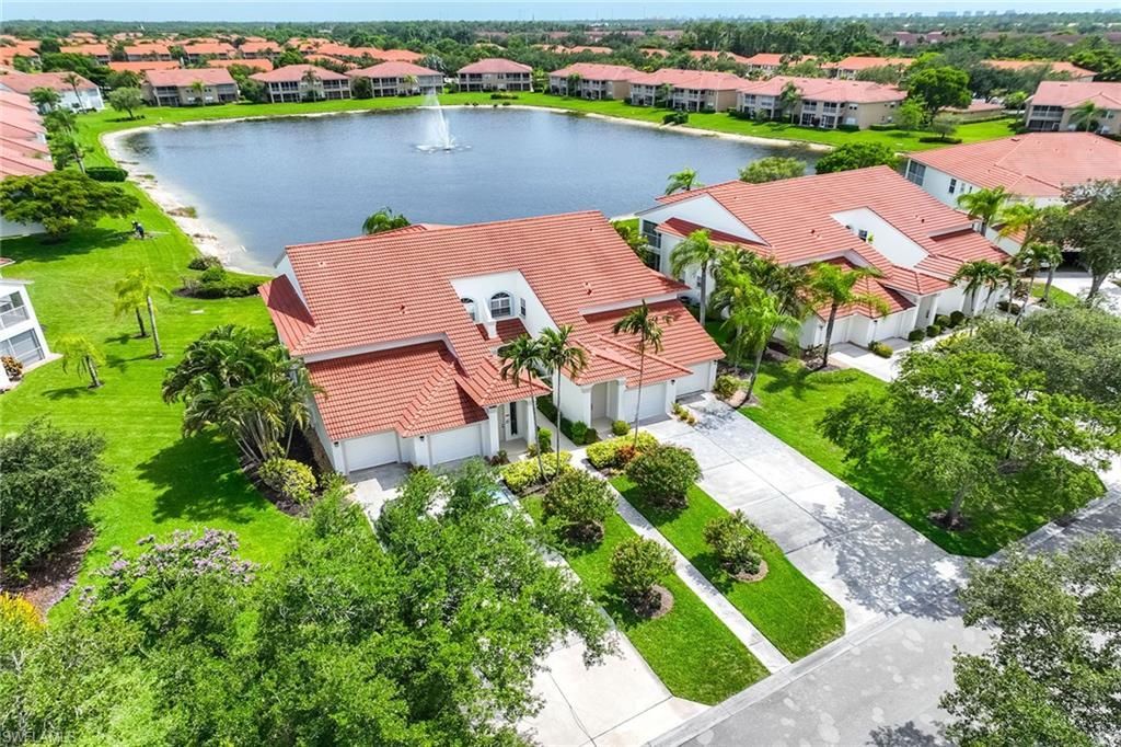 2650 Creek Ln, Unit 202, Naples, FL 34119 Main Photo