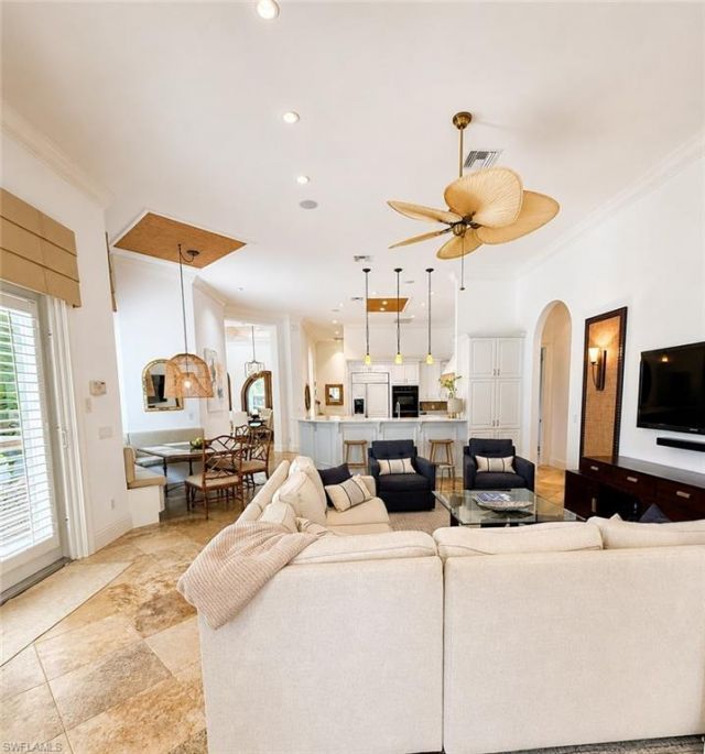 2056 Mission Dr, Naples, FL 34109 Photo
