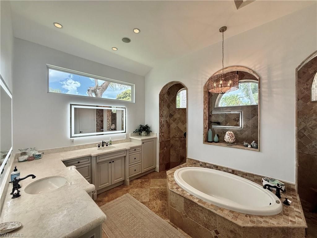 2056 Mission Dr, Naples, FL 34109 Photo