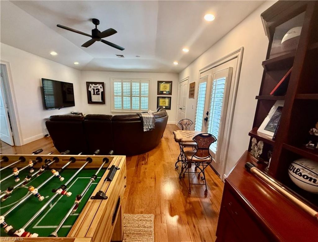 2056 Mission Dr, Naples, FL 34109 Photo
