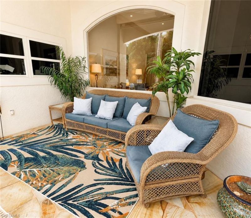 2056 Mission Dr, Naples, FL 34109 Photo
