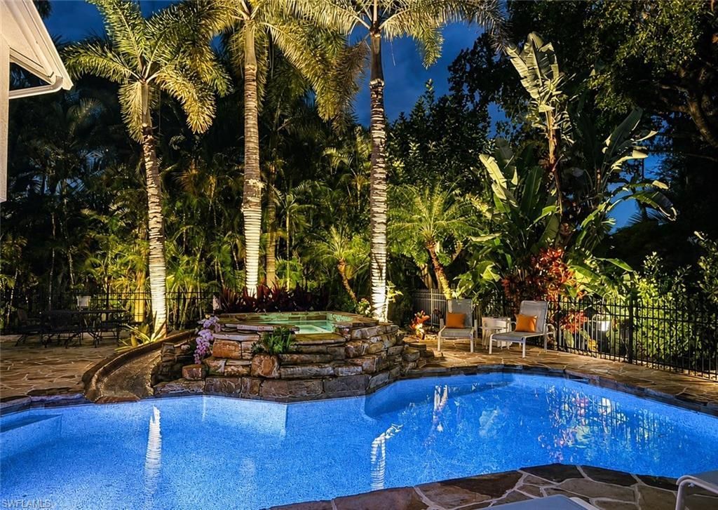 2056 Mission Dr, Naples, FL 34109 Photo