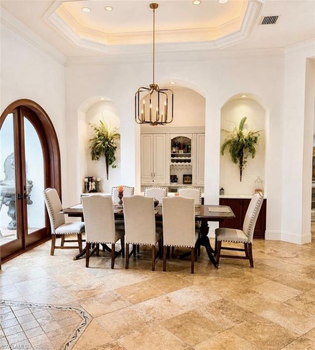 2056 Mission Dr, Naples, FL 34109 Photo