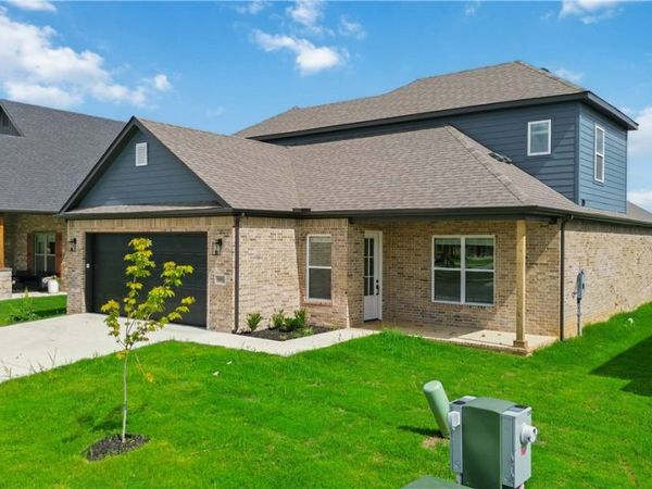 980 Trestle Lane , Bentonville, AR 72713