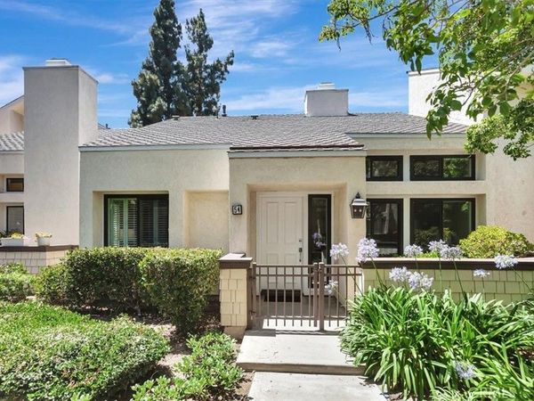 54 E Chardonnay , Irvine, CA 92614