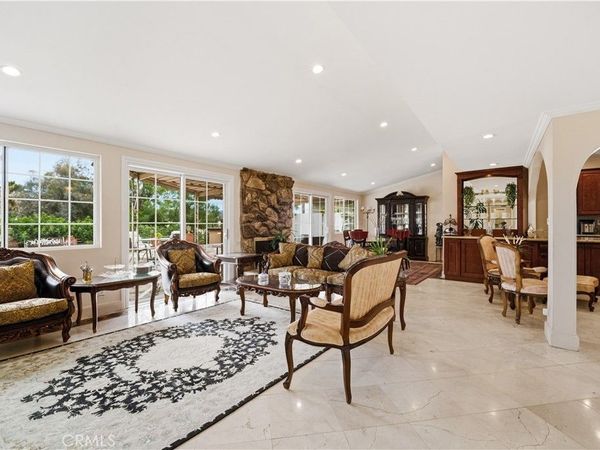5543 Mason Avenue , Woodland Hills, CA 91367