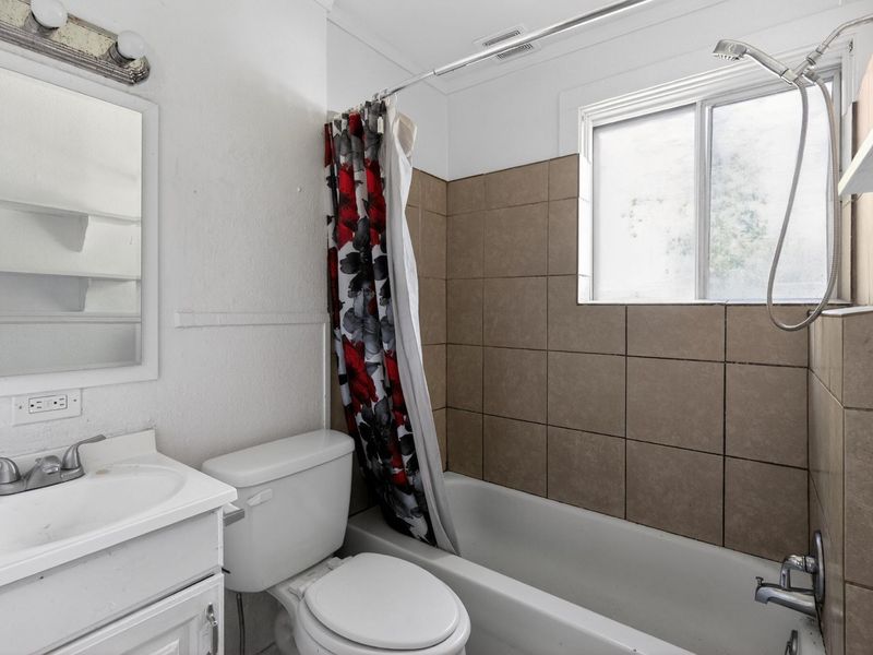 2670 Berrell Avenue, Columbus, OH 43211 Photo 12