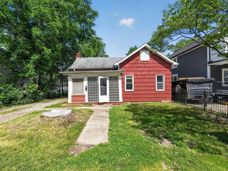 2670 Berrell Avenue, Columbus, OH 43211 Photo 3