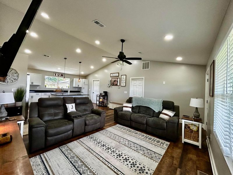 4857 Dickey Road NE, Bloomingburg, OH 43106 Photo 6